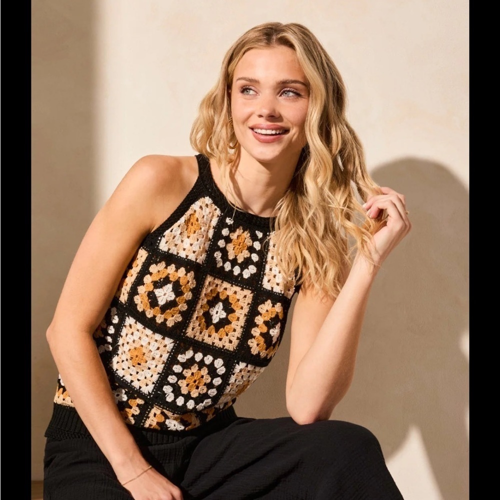 TRIBAL JEANS- Crochet Halter Sweater Tank, size small